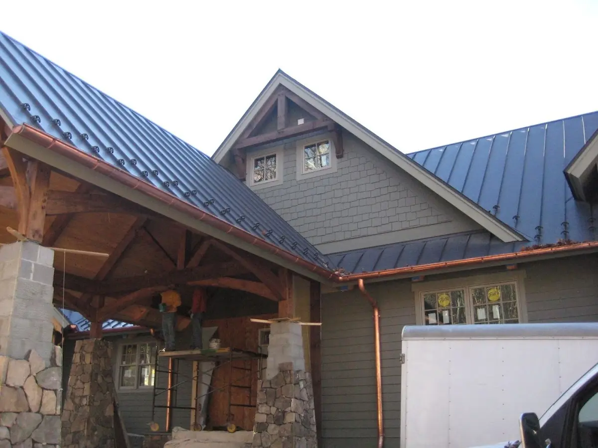 Craftsman Roofing team delivering quality roofing work in San Marcos